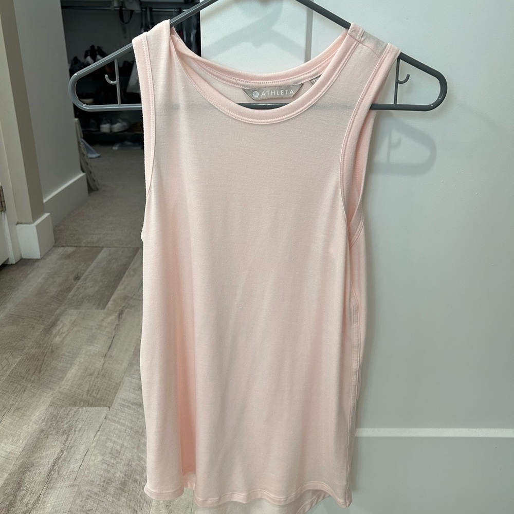Athleta top!